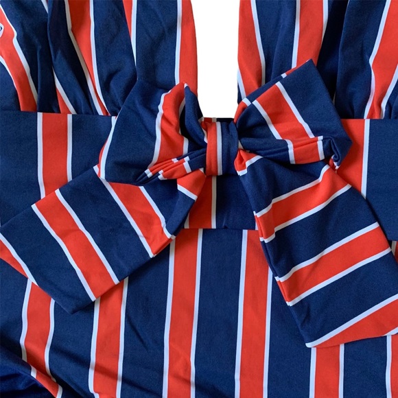 WE WORE WHAT | NWT Brooklyn One Piece Size S - Picture 3 of 10